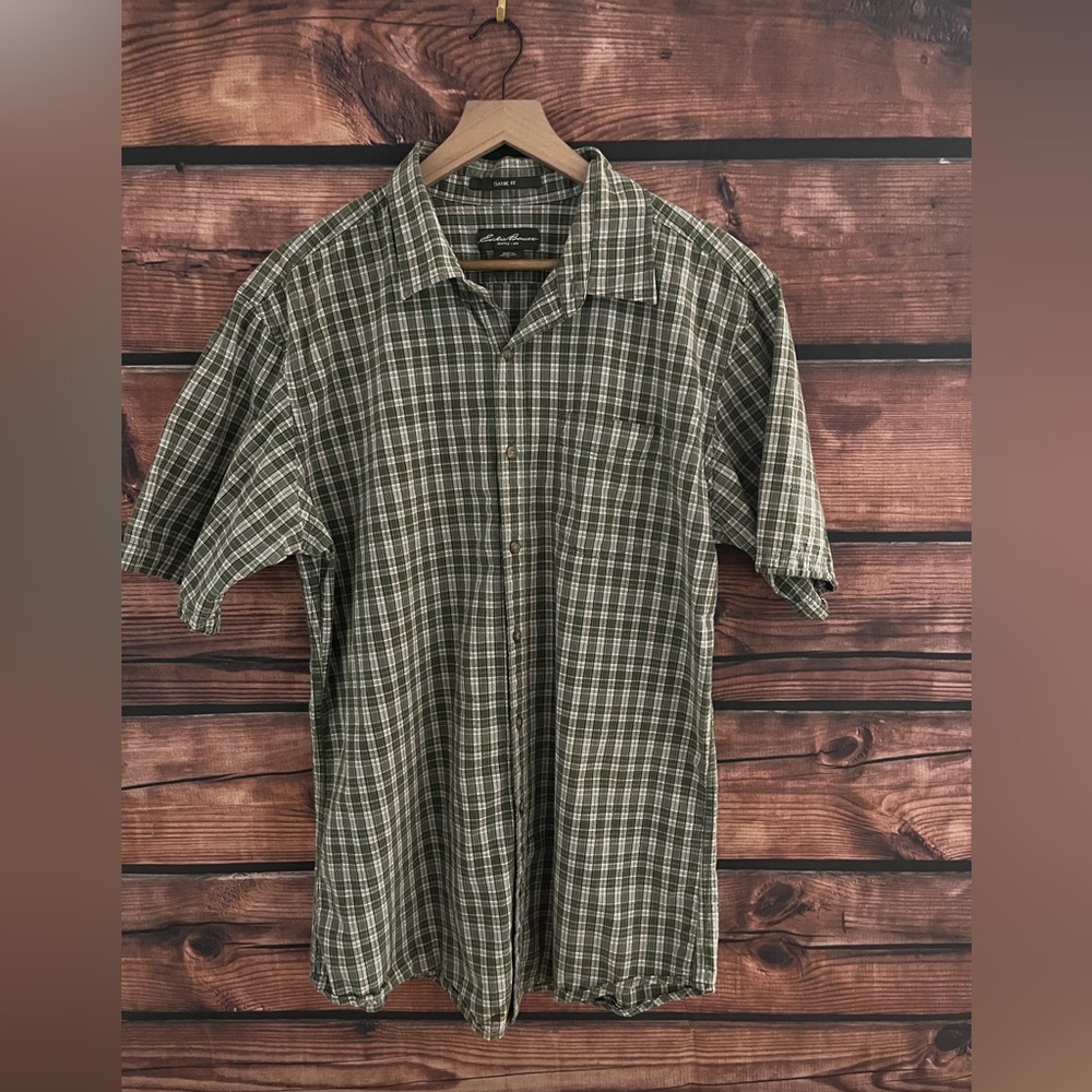 Eddie Bauer short sleeve button up
Size Tall L